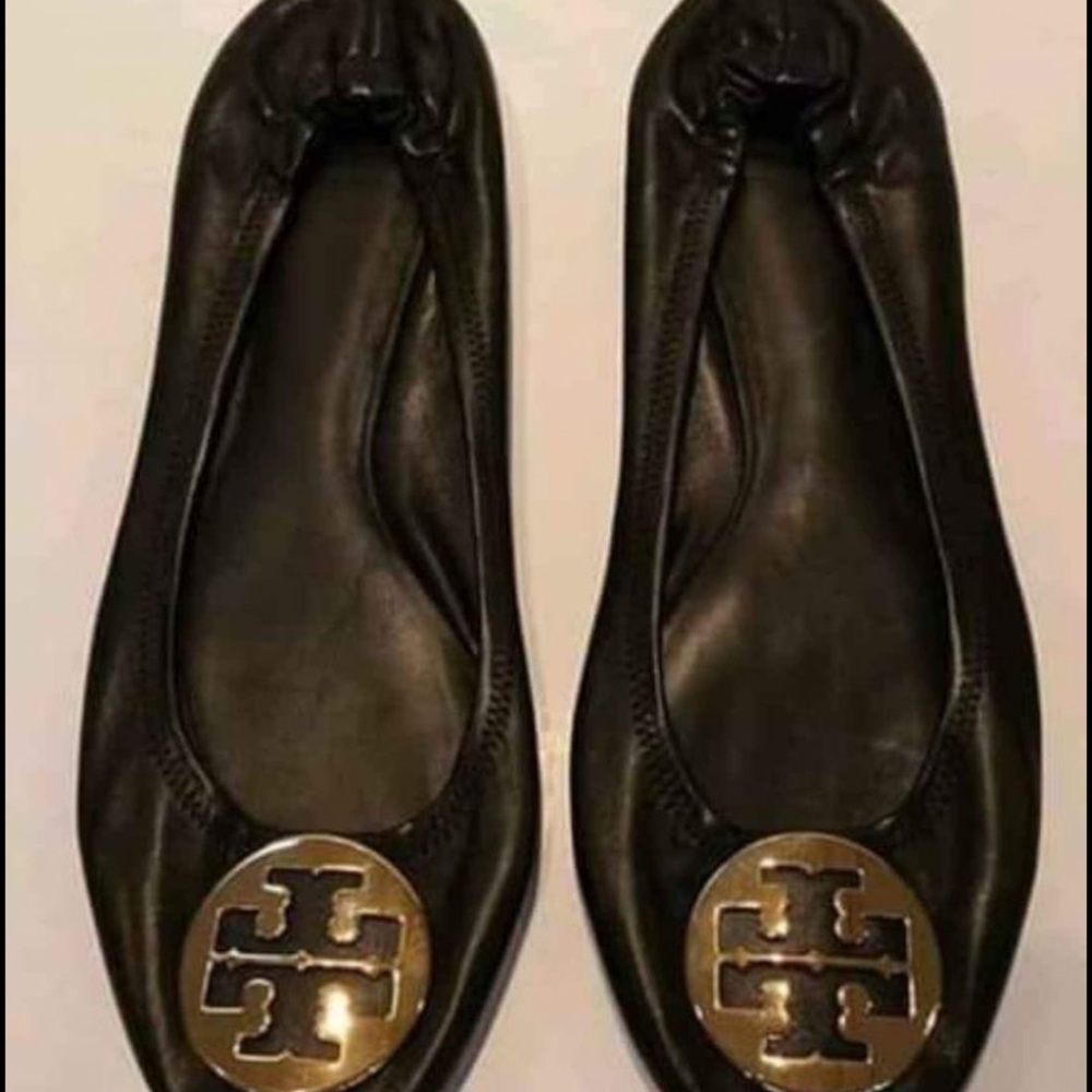 Flat shoes for women’s